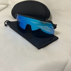 Oakley Sutro Lite Blue Lens